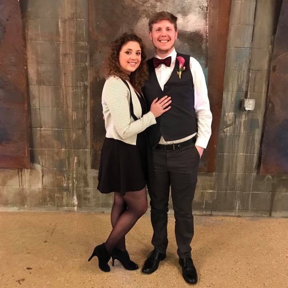 Meet Your Posher - Picture 5 of 7